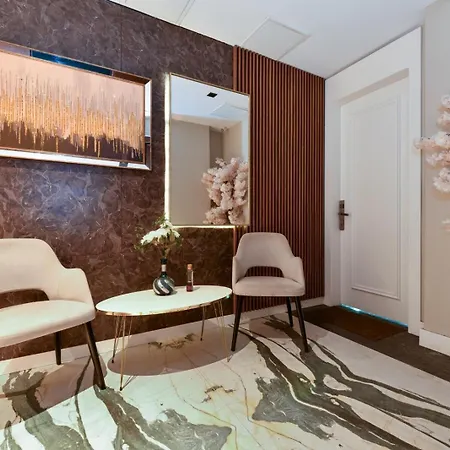 Taksim Flat
