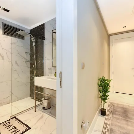 Taksim Flat