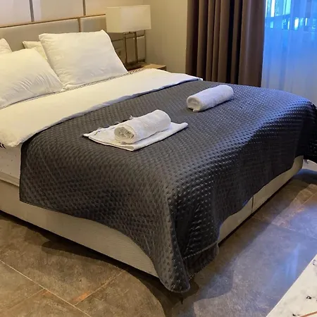 Taksim Flat